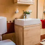 Апартаменты Riverside Pines With Balcony - With Balcony Luce